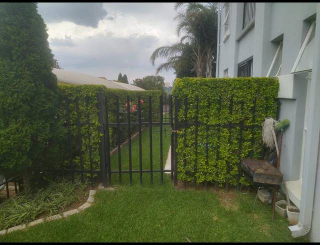 2 BEDROOM PROPERTY TO RENT IN NORTHCLIFF
